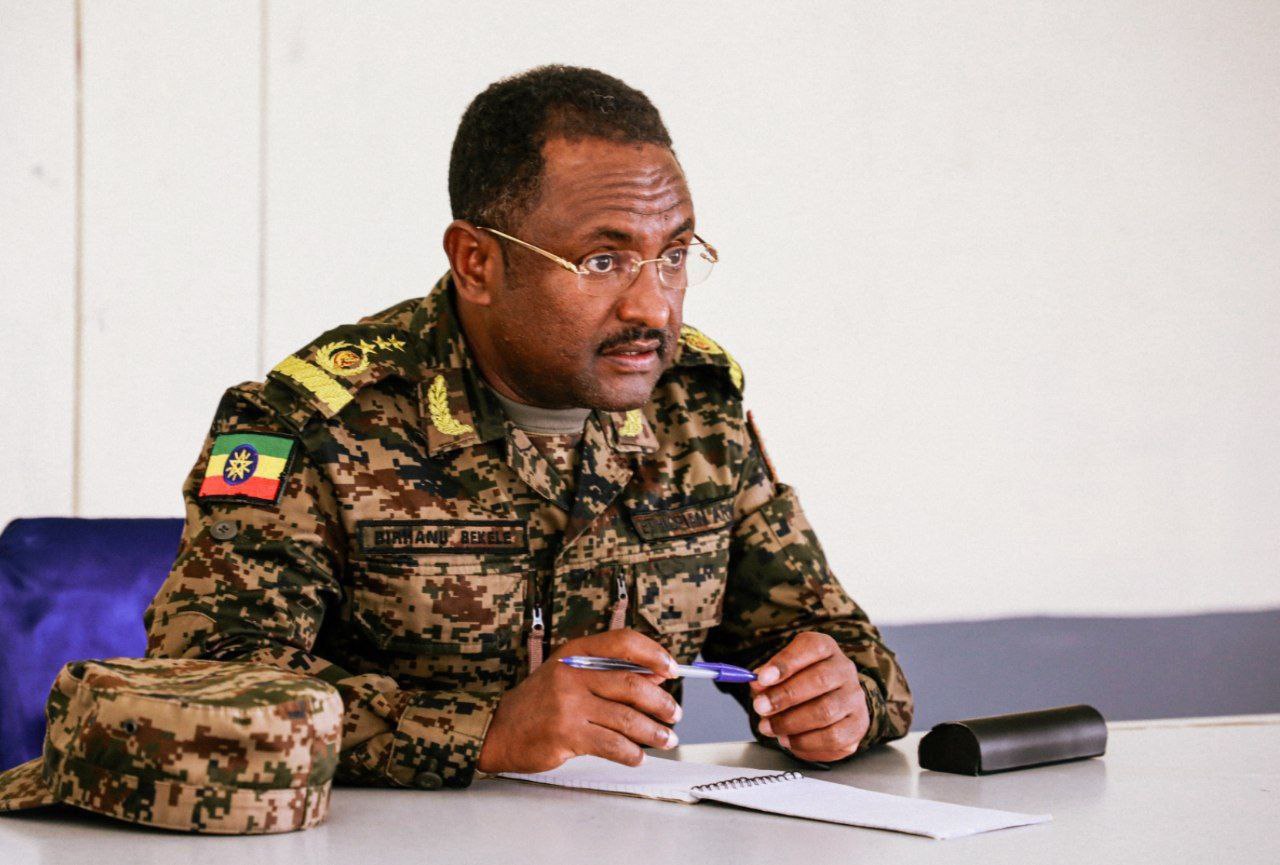 Read more about the article ለምንም አይነት ፈታኝ ሁኔታዎች የማይበገር ጠንካራ ሠራዊት ተገንብቷል።   ሌተናል ጄኔራል ብርሃኑ በቀለ