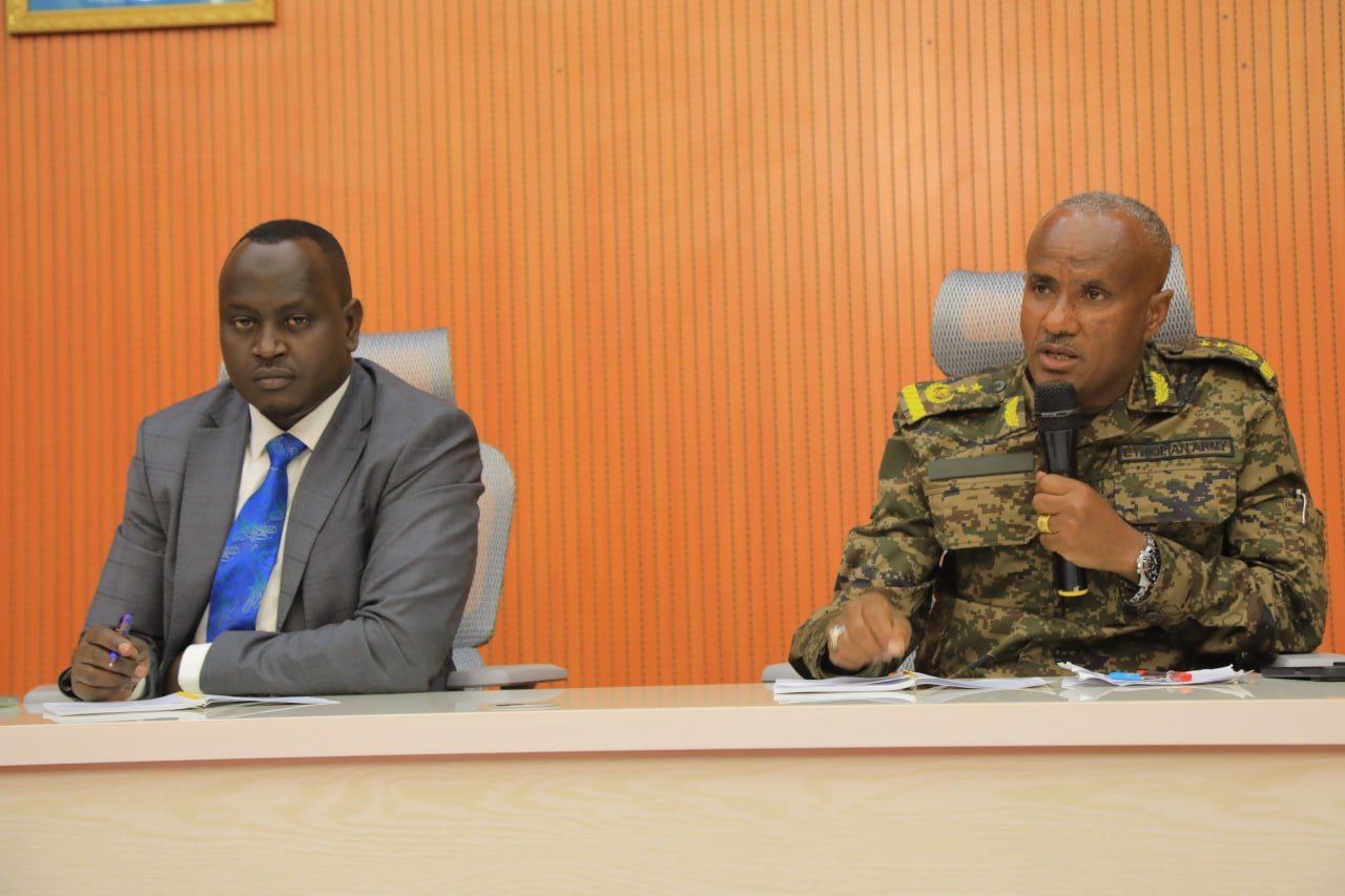 Read more about the article ሠራዊቱ በከፈለው መስዋዕትነት የቀጠናው ሠላም ተረጋግጧል።    ርዕሰ መስተዳድር አቶ አሻደሊ ሀሰን