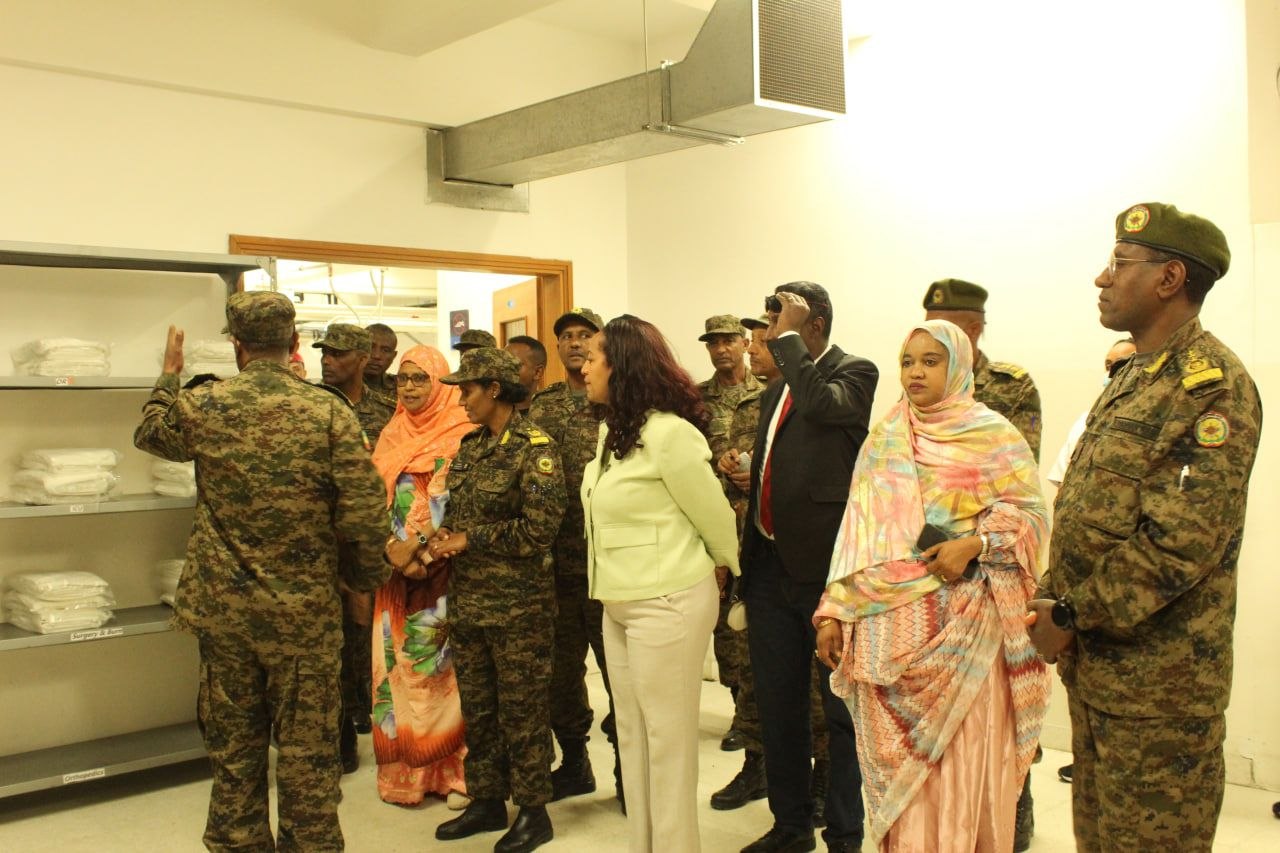 Read more about the article ሚኒስትሮች የመከላከያ ሪፈራል ሆስፒታልን የንፅህና አስተዳደር ስርዓት ለማሳደግ እየተሰሩ ያሉ ስራዎችን ጎበኙ