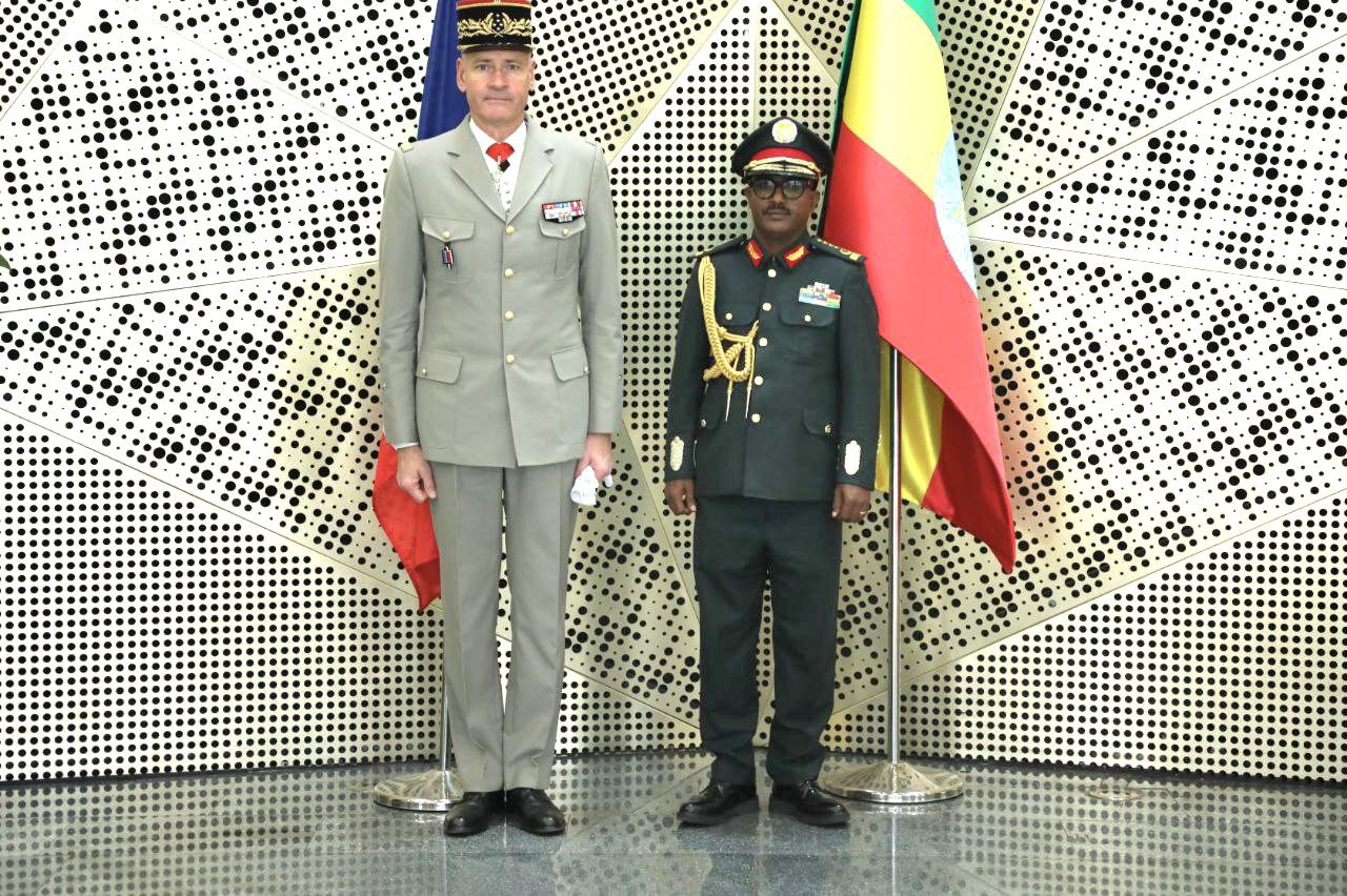 Read more about the article ፈረንሣይ ከኢትዮጵያ ጋር በወታደራዊ መስክ የበለጠ ለመሥራት ዝግጁ መሆኗን የፈረንሣይ ምድር ጦር አዛዥ ጄኔራል ፒየር ሺል ገለፁ።